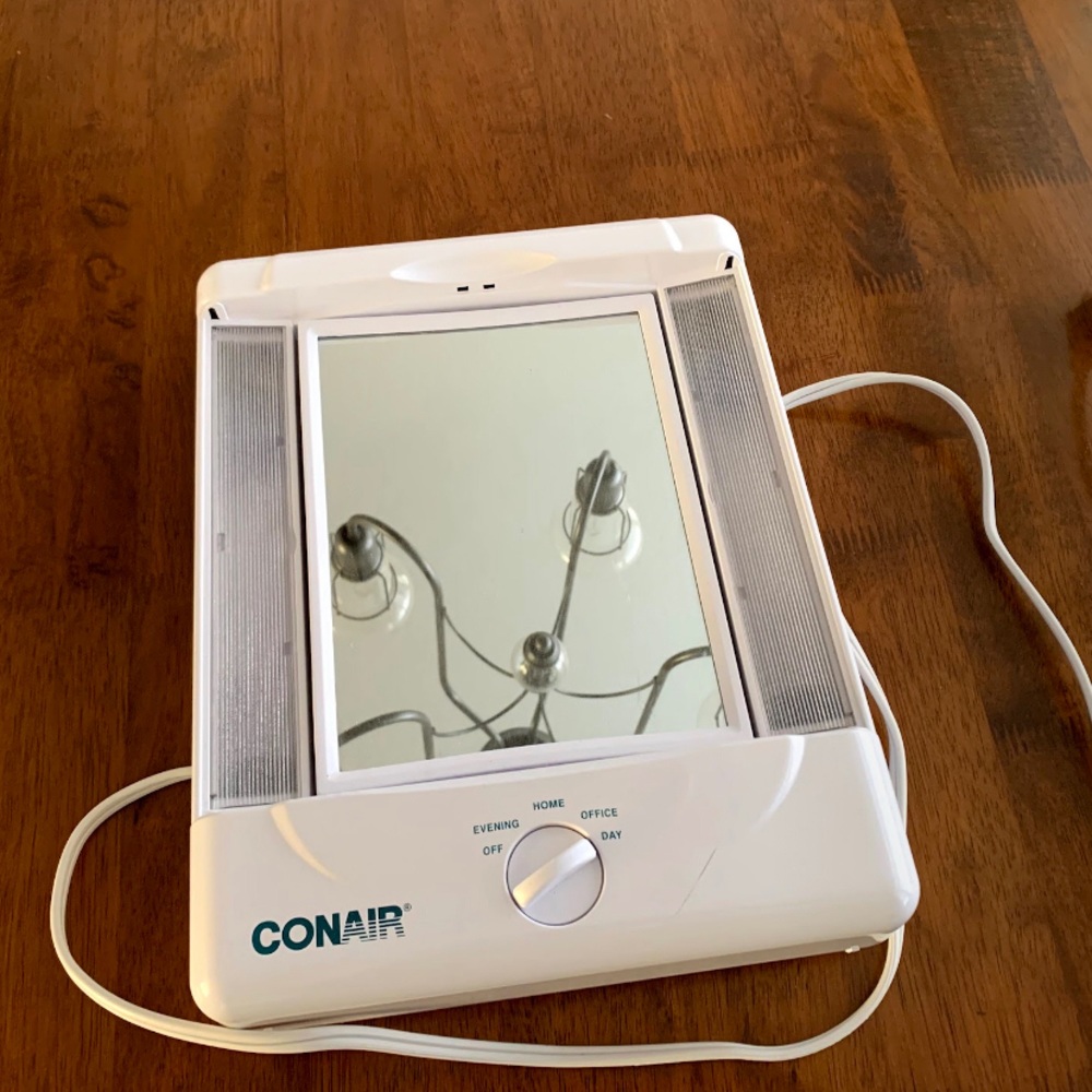 Conair light makeup mirror